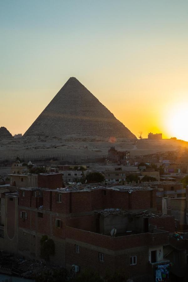 Pyramids Legend Inn Kairo Bagian luar foto